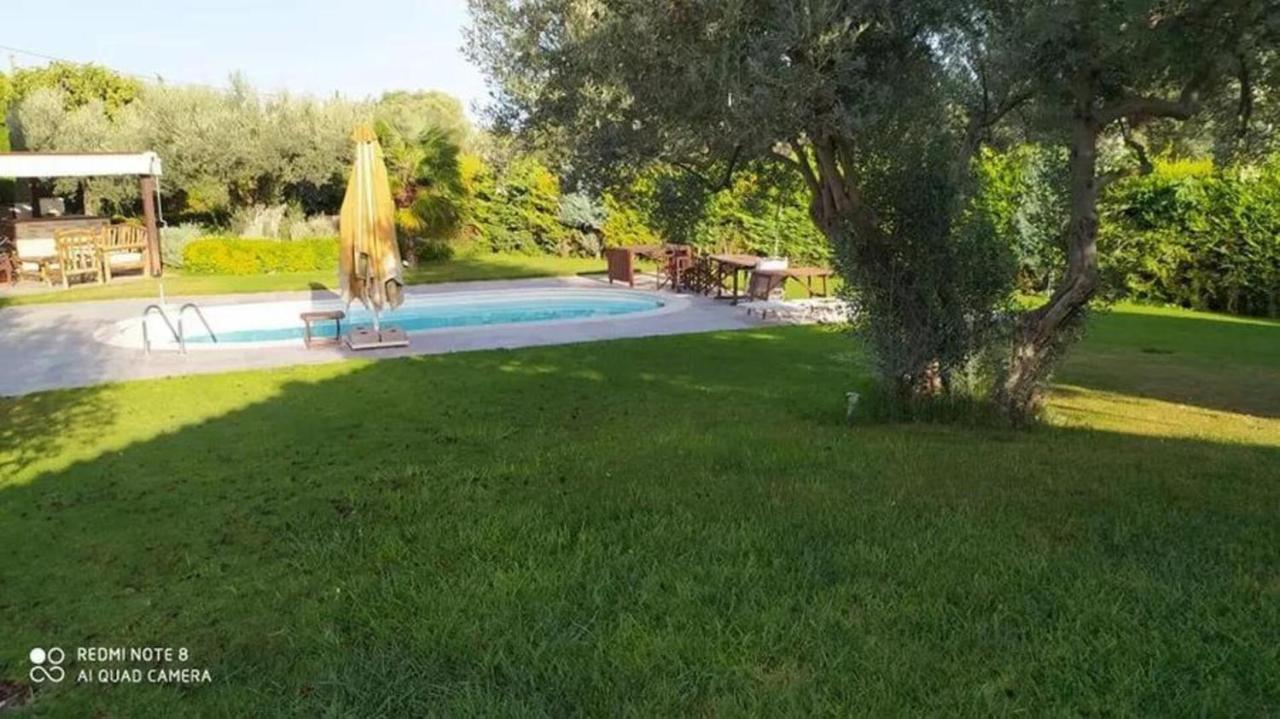 Luxurious 6 bedroom villa Chalkís Buitenkant foto