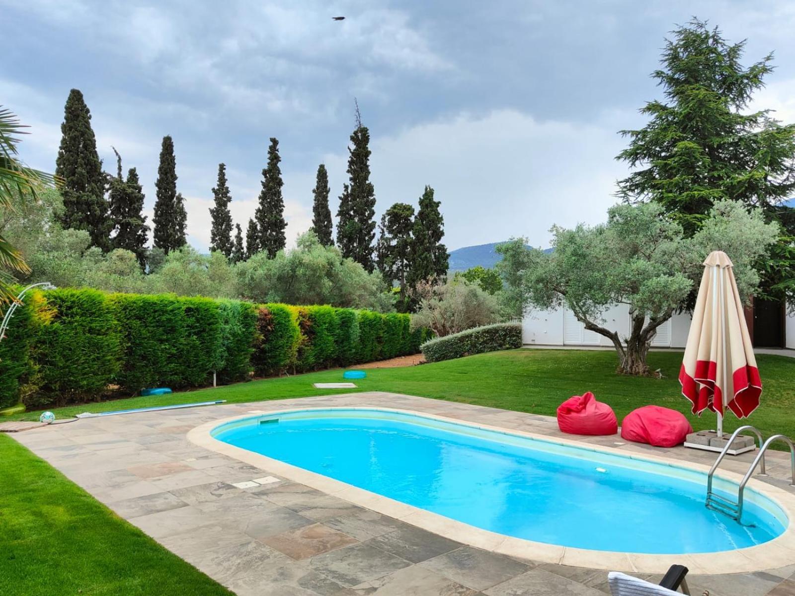 Luxurious 6 bedroom villa Chalkís Buitenkant foto